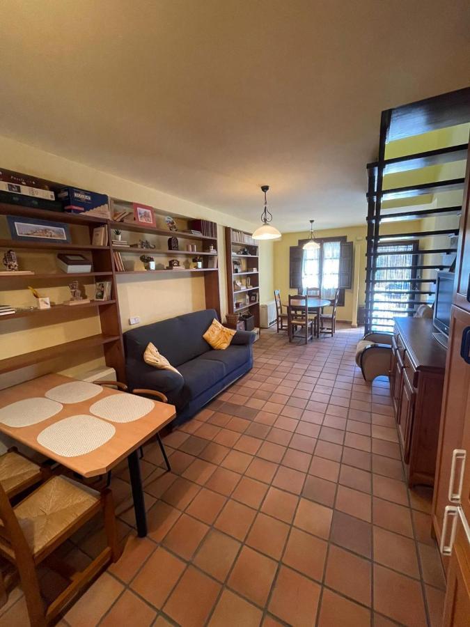Apartamentos Hoz Del Huecar 쿠엥카 외부 사진