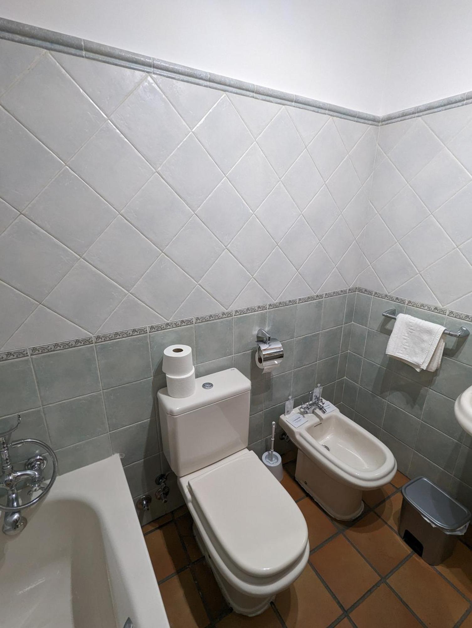 Apartamentos Hoz Del Huecar 쿠엥카 외부 사진