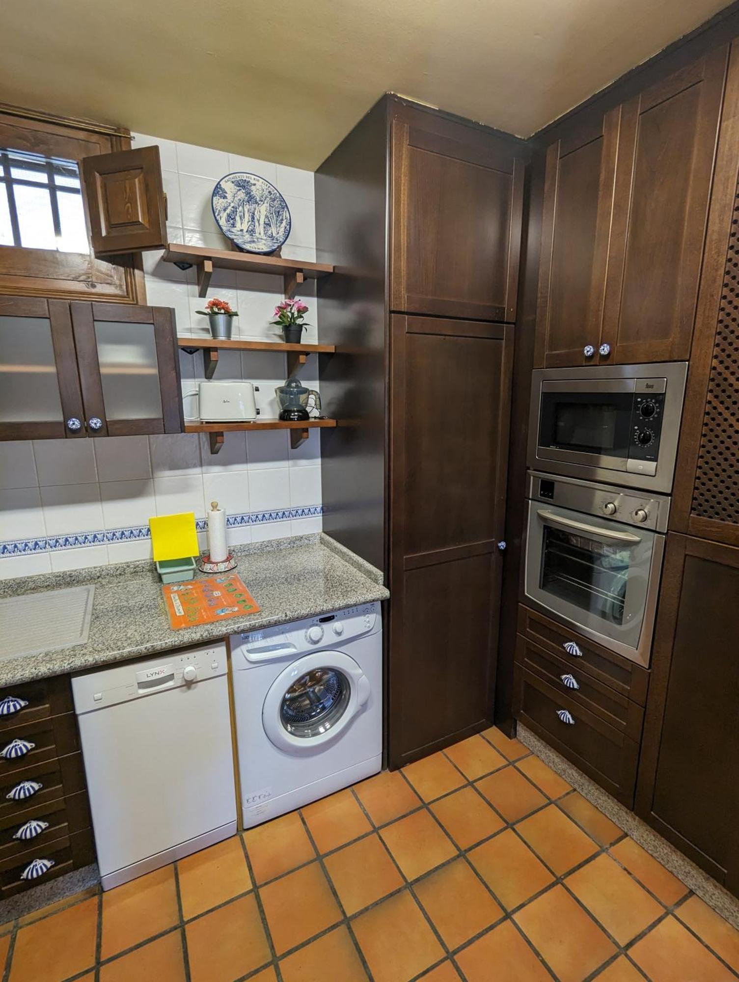 Apartamentos Hoz Del Huecar 쿠엥카 외부 사진